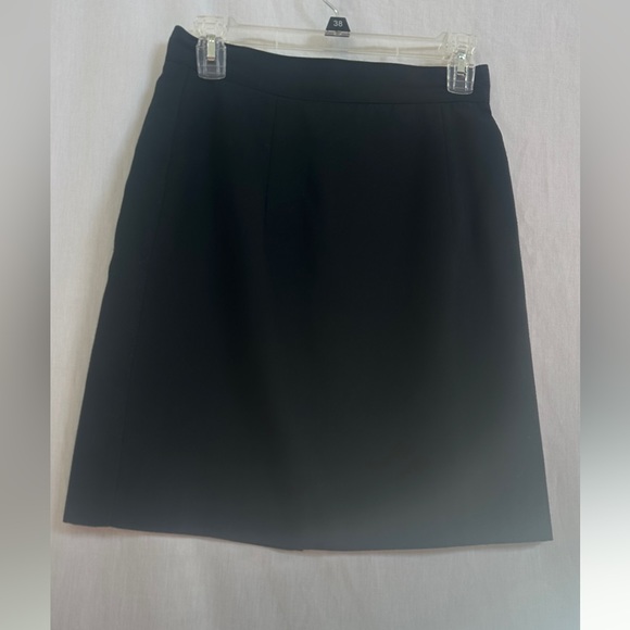 Perfect black skirt Size 9 - Picture 1 of 5